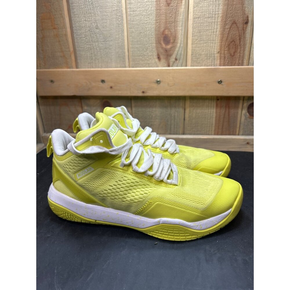 Moolah Neovolt Pop Mid Womens Sneakers Size 8.5 Yellow